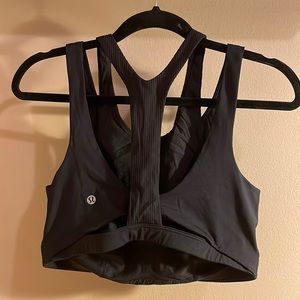 Lululemon High Neck Y-Back Train Bra / Black / Size 10 / Medium Support C/D Cup